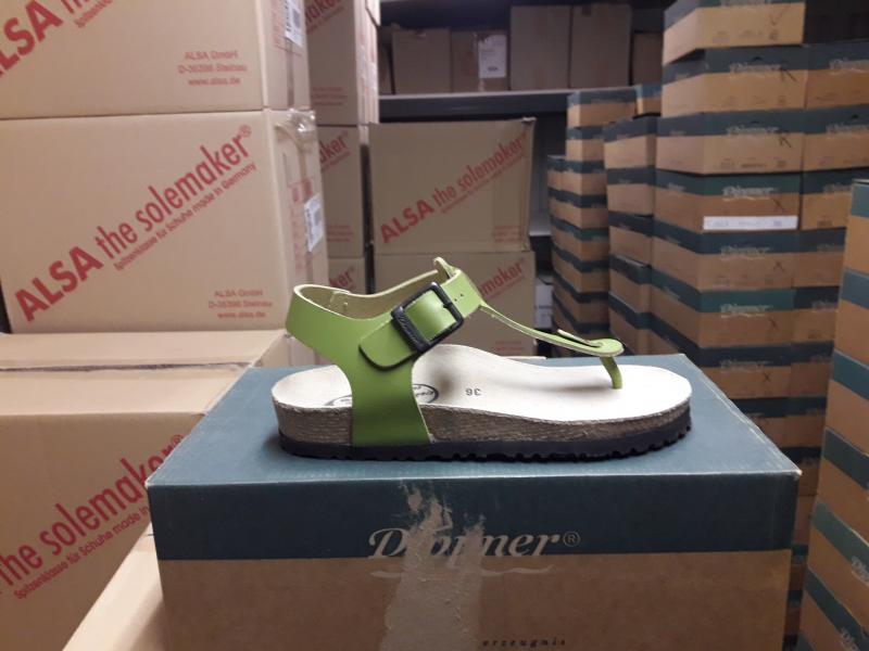 Liquidación de sandalias, zuecos y botas unisex Liquidación de sandalias, zuecos y botas unisex