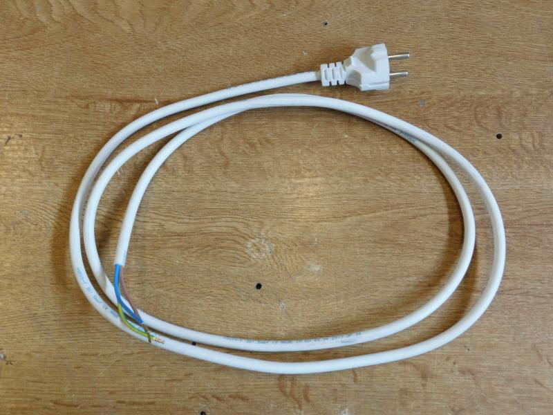 Cable eléctrico enchufe a bornes 2mt 3G x 1.5mm