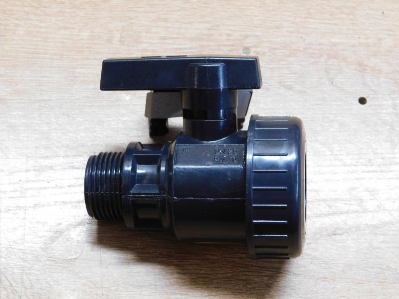 Válvula con cierre de bola 1” rosca macho