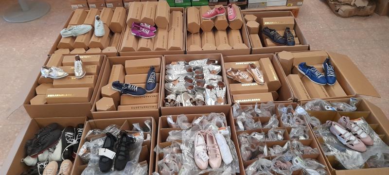 Liquidaciones zapatillas Nuevas 