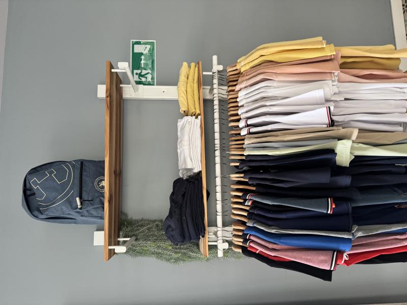 Vendo Lote Ropa Marca Hombre y Mujer 500u 