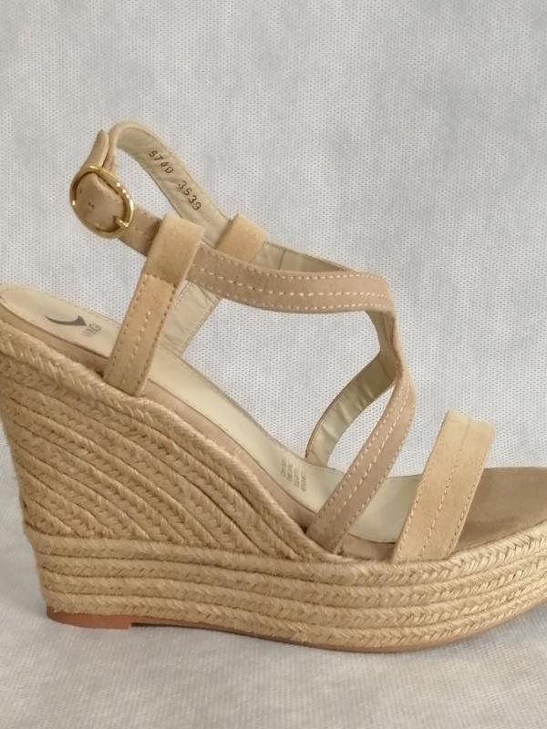 Venta de lote de alpargatas VKINGAS Venta de lote de alpargatas VKINGAS