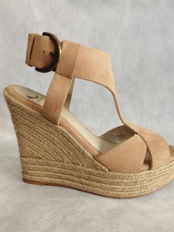 Venta de lote de alpargatas VKINGAS Venta de lote de alpargatas VKINGAS