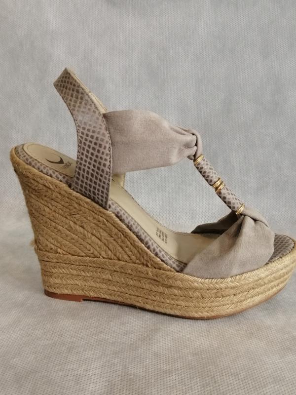 Venta de lote de alpargatas VKINGAS Venta de lote de alpargatas VKINGAS