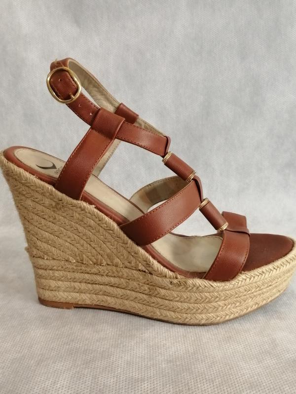 Venta de lote de alpargatas VKINGAS Venta de lote de alpargatas VKINGAS