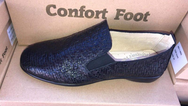 Liquidación de calzado por cierre de negocio. Jubilación Liquidación de calzado por cierre de negocio. Jubilación